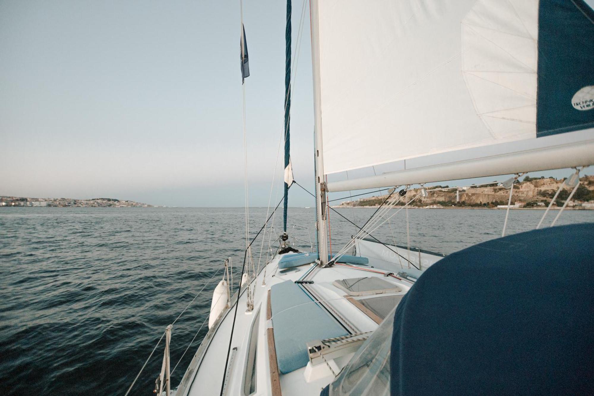 Stay In A Boat - Lisboa Exterior photo